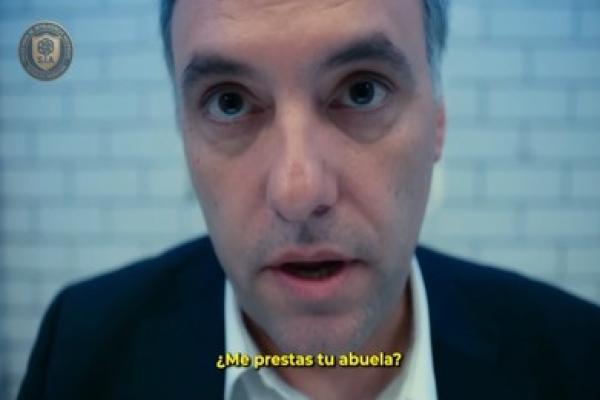 "¿Me prestás a  tu abuela?": burla con IA a Adorni por las jubiladas que le financiaron el departamento sin conocerlo