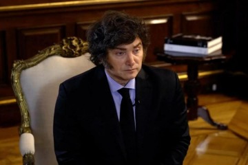 Foto de Seg�n Milei, miles de personas se vuelven de Espa�a "para escapar del kirchnerismo" de Pedro S�nchez