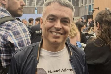 "A deslomarse...": el diputado Paul&oacute;n expuso a Manuel Adorni en pleno Congreso