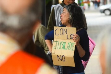 Motosierra en el PAMI: denuncian ajuste en la atenci&oacute;n a jubilados y paralizaci&oacute;n al pago de prestadores