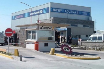 Foto de Santa Fe: tras la presi�n de ARCA, el avi�n de un empresario fue liberado y deriv� en el despido de un funcionario