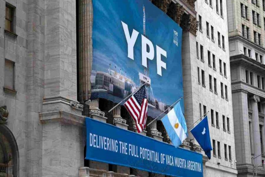 YPF: tras el revés judicial, Burford intenta reabrir la pelea en un tribunal internacional