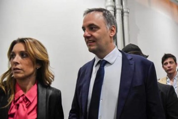 Foto de El juez Rafecas archiv� una de las causas contra Manuel Adorni: el viaje de su esposa a EEUU en avi�n presidencial