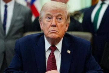 Aprobaci&oacute;n de Trump cae a 33%: crisis en Ir&aacute;n y precios frenan segundo mandato