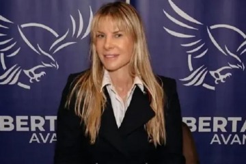 Redobl&oacute; la apuesta: Karen Reichardt , lejos de pedir disculpas por burlarse de un hombre con Parkinson, insisti&oacute;