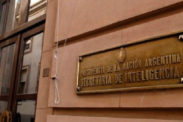 La SIDE desclasific&oacute; 17 nuevos documentos del per&iacute;odo 1946-1983 y afirmaron que continuar&aacute; con la apertura de archivos