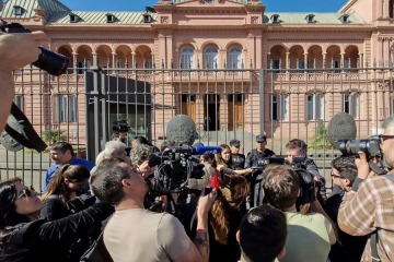 Argentina retrocedi&oacute; 11 puestos en el ranking de libertad de prensa: los ataques de Milei, el eje del deterioro