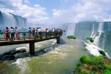 Fin de semana largo: el turismo cay&oacute; un 8% frente a 2025 y disminuy&oacute; el gasto por visitante