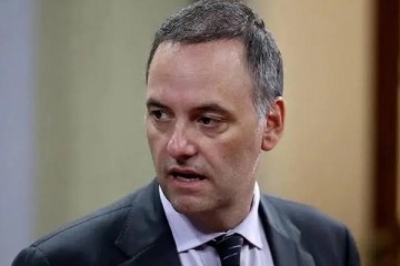 M&aacute;s complicado: pidieron la detenci&oacute;n  Adorni por "apretar a un testigo" en medio del esc&aacute;ndalo por enriquecimiento il&iacute;cito