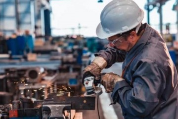 La Argentina de Milei experiment&oacute; la mayor ca&iacute;da de la industria entre todos los pa&iacute;ses del mundo