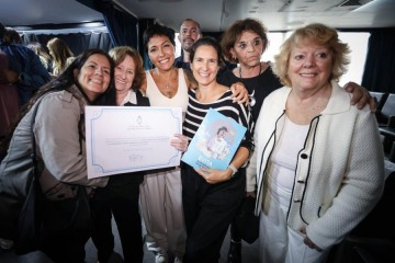 Mayra Mendoza homenaje&oacute; a mujeres de la Provincia: "Si Evita estuviera, militar&iacute;a por la libertad de Cristina"