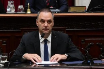 Diputados de la oposici&oacute;n pidieron una sesi&oacute;n para interpelar a Adorni en medio del esc&aacute;ndalo de enriquecimiento il&iacute;tcito