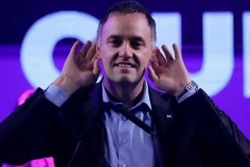Un a&ntilde;o del triunfo de Adorni en la Ciudad: del escenario electoral al banquillo judicial por corrupci&oacute;n