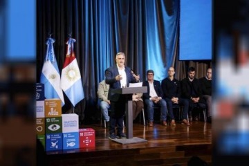 Llaryora rechaz&oacute; la quita de subsidios al gas y advirti&oacute; que afectar&aacute; a m&aacute;s de 2 millones de cordobeses