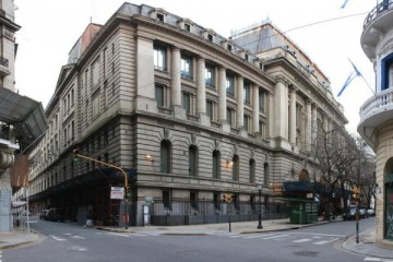 Colegios tomados: alumnos del Nacional Buenos Aires y el Carlos Pellegrini asumieron medida de fuerza por tiempo indeterminado