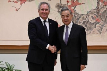 En medio del alineamiento con EEUU, el Gobierno volvi&oacute; a tender puentes con China