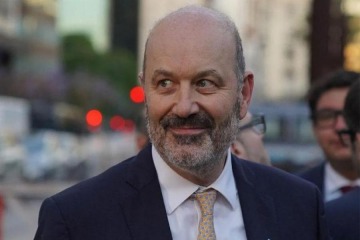 Motosierra 2.0: Sturzenegger recorre ministerios para avanzar con una nueva ola de despidos