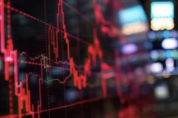 La escalada en Medio Oriente golpe&oacute; a los mercados: caen acciones argentinas y sube el riesgo pa&iacute;s