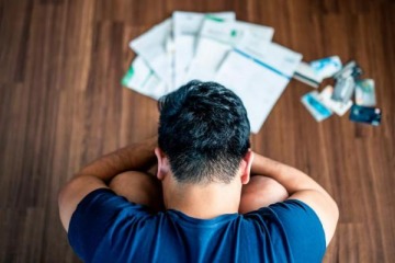 La morosidad financiera escal&oacute; al 26,9% en abril y el 40% de los j&oacute;venes son los m&aacute;s afectados