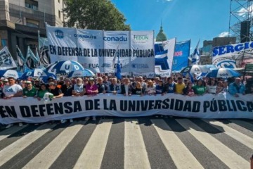 El Gobierno y las universidades sellaron un acuerdo, pero contin&uacute;a la demanda en la Corte