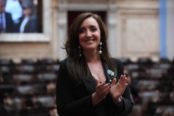 Villarruel carg&oacute; contra Adorni tras revelar que es evasor: "Me parece una verg&uuml;enza"