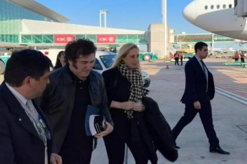 Otra vez se va de viaje: Javier Milei visitar&aacute; Francia para recibir un premio