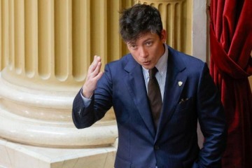  "Si tienen un problema con eso hay que elegir mejores senadores": la defensa de Santiago Caputo al cambio en la designaci�n de jueces