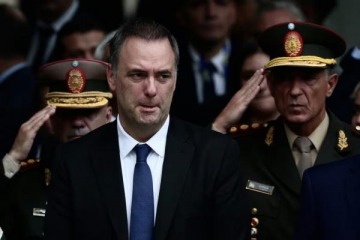 El frente judicial de Manuel Adorni se expande: suman nuevas denuncias por "falsedad ideol&oacute;gica"