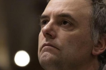 Pollicita avanza sobre la trama patrimonial de Adorni y extiende la investigaci&oacute;n a su c&iacute;rculo familiar
