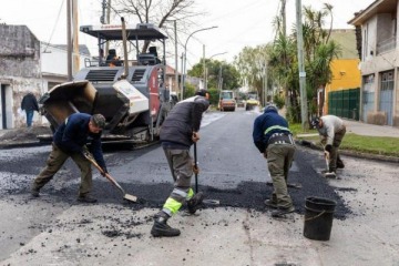 El Municipio de Lan&uacute;s avanza con la ejecuci&oacute;n del Plan de Pavimentaci&oacute;n 2026-2027