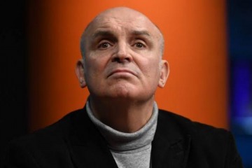 Piden la indagatoria de Jos&eacute; Luis Espert: un peritaje concluy&oacute; que el contrato por US$200.000 era falso