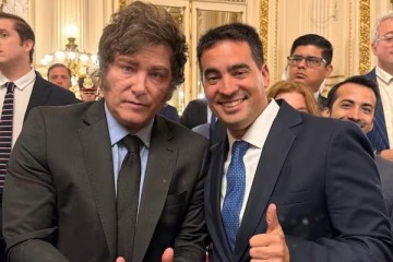 Javier Milei se presentar&aacute; en la Fundaci&oacute;n Faro junto a Adri&aacute;n Ravier, su nuevo vocero