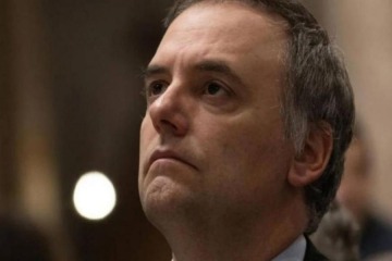 Enriquecimiento il&iacute;cito: la Justicia suma pruebas contra Adorni y prepara un pedido de justificaci&oacute;n patrimonial 
