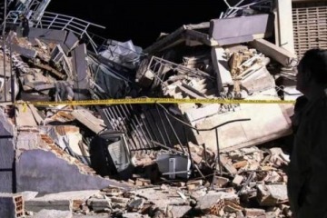 Venezuela: ya son al menos 920 los muertos por los terremotos y siguen buscando sobrevivientes