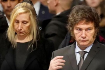 "Eso ya lo s&eacute;": Tras la irrupci&oacute;n de Santiago Caputo, ahora Milei fue interrumpido por Karina en una entrevista en vivo