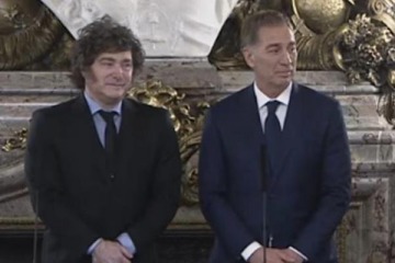 Santilli desembarc&oacute; en la Jefatura de Gabinete y Milei abraz&oacute; a Adorni en plena investigaci&oacute;n