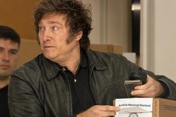 Foto de Inconstitucional: la C�mara Electoral anul� el DNU de Javier Milei que transfer�a la ciudadan�a a Migraciones