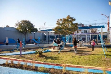 Foto de El Municipio de Lanús concretó la puesta en valor de la plaza Atlántida