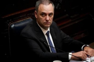 Adorni-Gate: dos funcionarios confirmaron compras millonarias con tarjetas de cr&eacute;dito y complicaron m&aacute;s al libertario