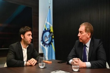 Santilli se reuni&oacute; con Torres para discutir la reforma electoral y la realizaci&oacute;n de obras en Chubut