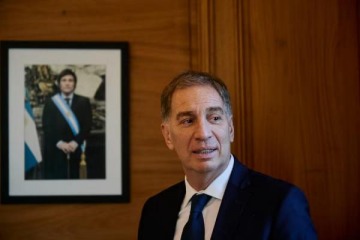 Foto de Santilli respald� los cambios en el Gobierno y agit� la reelecci�n de Milei para que "la Argentina no vuelva atr�s"