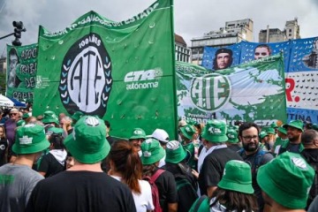 Foto de ATE convoc� a un paro y caravana en rechazo a 100 despidos en la CNEA