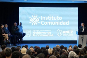 Foto de Oterm�n y Molea pusieron en marcha el Instituto Comunidad junto a la Universidad Nacional de Lomas de Zamora