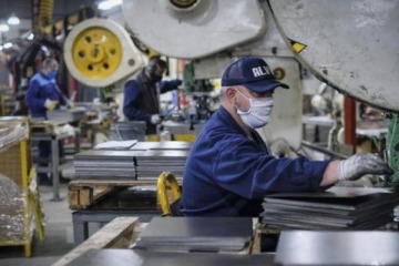 El Gobierno reconoci&oacute; que el modelo econ&oacute;mico presenta "amenazas" para los sectores productivos pero que "se visualiza a largo plazo"