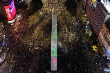 La congregación en apoyo a la Selección argentina en el Obelisco fue reprimida por la Policía de la Ciudad