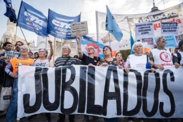 La CGT y la CTA marchan este mi&eacute;rcoles junto a los jubilados
