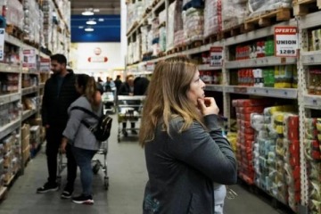 En mayo, las ventas mayoristas cayeron 2,3% interanual y se profundiza el desplome del consumo