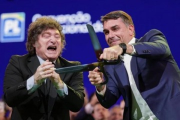 Tras su viaje a Brasil, denuncian penalmente a Javier Milei por malversaci&oacute;n de fondos p&uacute;blicos