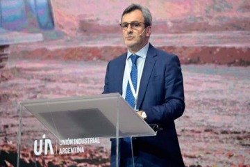 �No son declaraciones felices": el presidente de la UIA le respondi&oacute; a Caputo por tildar de "tarados" a los industriales