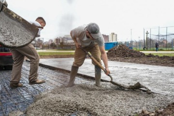 Lan&uacute;s suma un centro de calistenia en el Parque Las Colonias y refuerza la infraestructura p&uacute;blica municipal